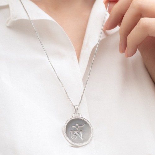Mindful Luxury - The Rise of the Conscious Consumer